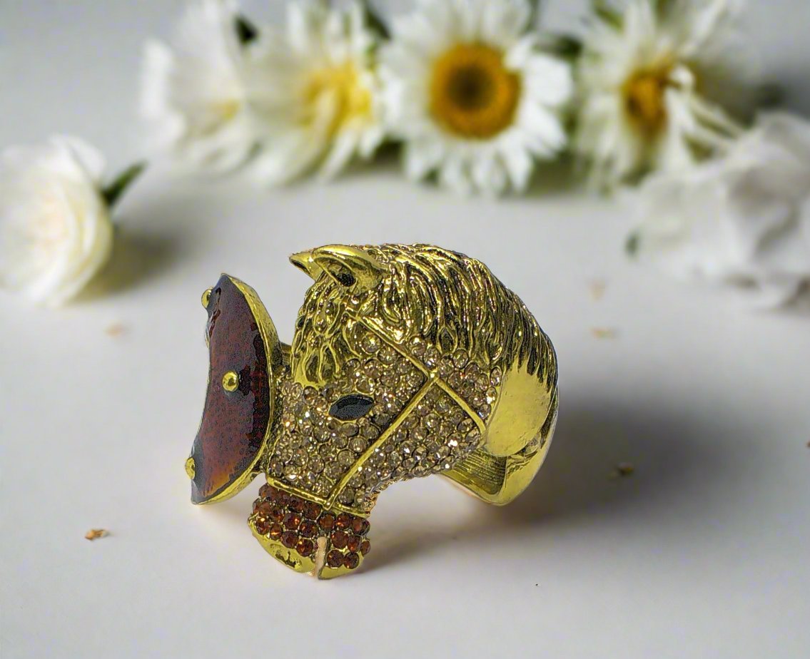 https://www.artistryjewelry.net/products/western-bangle