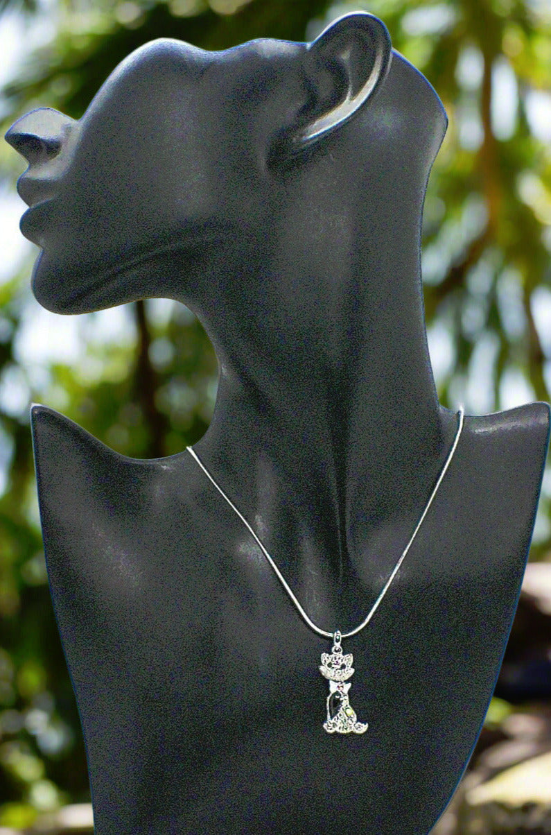 https://www.artistryjewelry.net/products/beautiful-cats-meow-necklace
