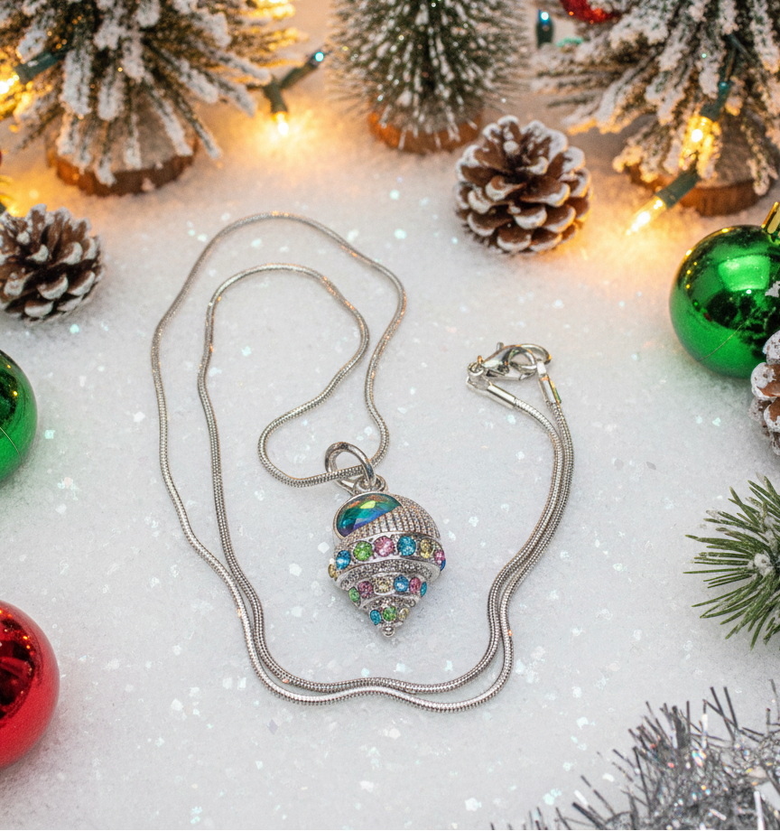 Stunning Trempet Shell Pendant Necklace