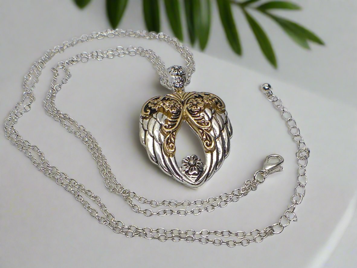 https://www.artistryjewelry.net/products/lovely-religious-inspiration-pendant-necklace