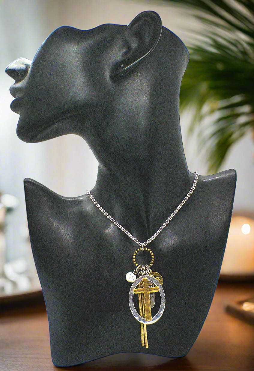 https://www.artistryjewelry.net/products/inspiration-multi-charm-necklace