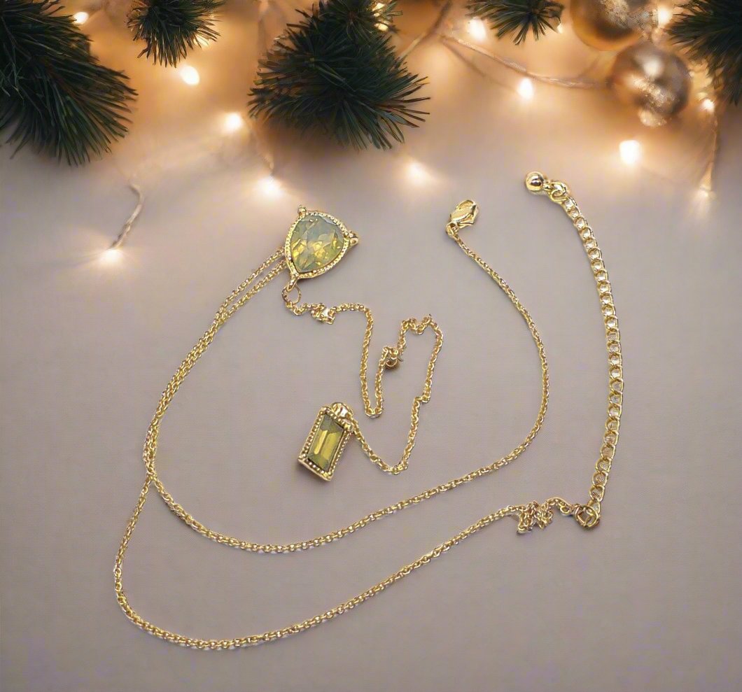 https://www.artistryjewelry.net/products/fine-chain-y-necklace