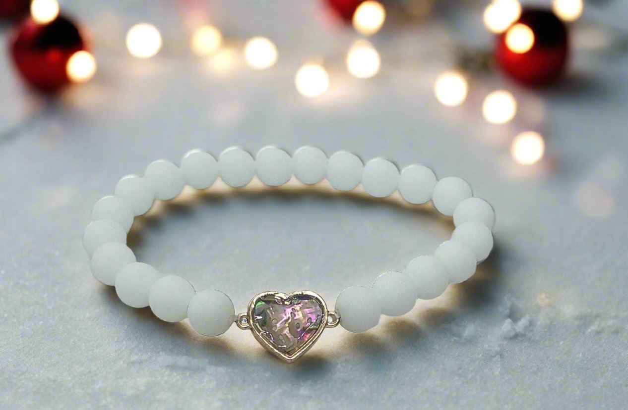 https://www.artistryjewelry.net/products/gorgeous-heart-abalone-bracelet