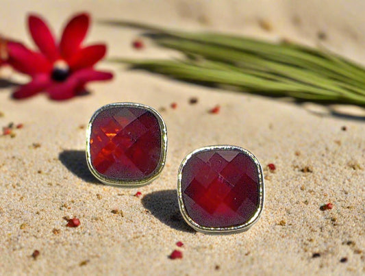 https://www.artistryjewelry.net/products/fiery-red-studearrings