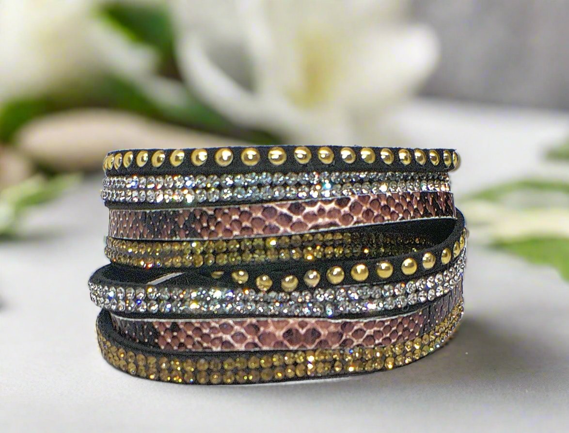 https://www.artistryjewelry.net/products/unique-multi-strand-bracelet