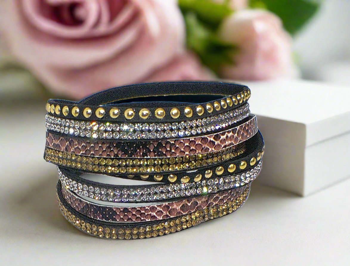 https://www.artistryjewelry.net/products/unique-multi-strand-bracelet