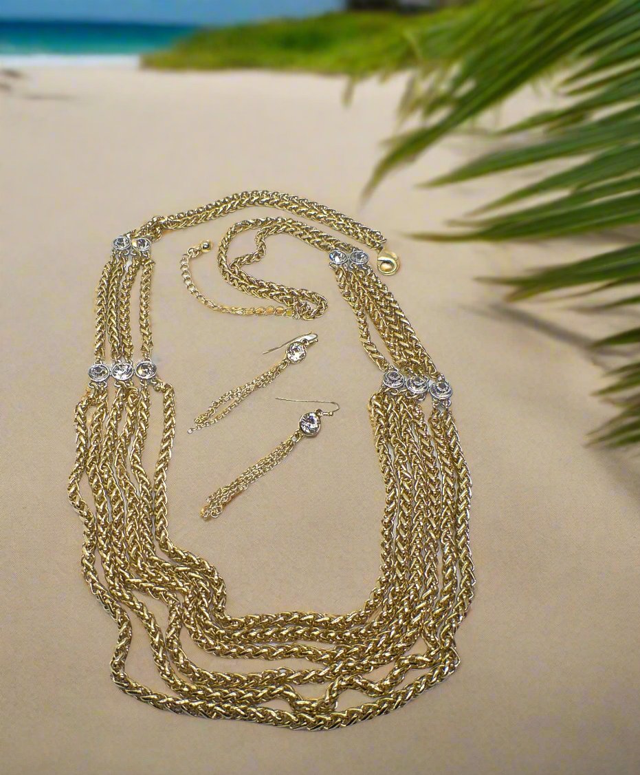 https://www.artistryjewelry.net/products/multi-foxtail-chain-necklace-set