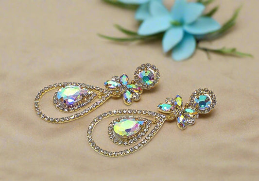 https://www.artistryjewelry.net/products/teardrop-stone-earrings