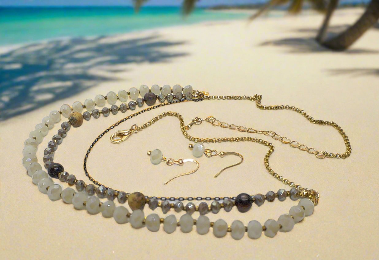 https://www.artistryjewelry.net/products/three-layer-bib-necklace-set