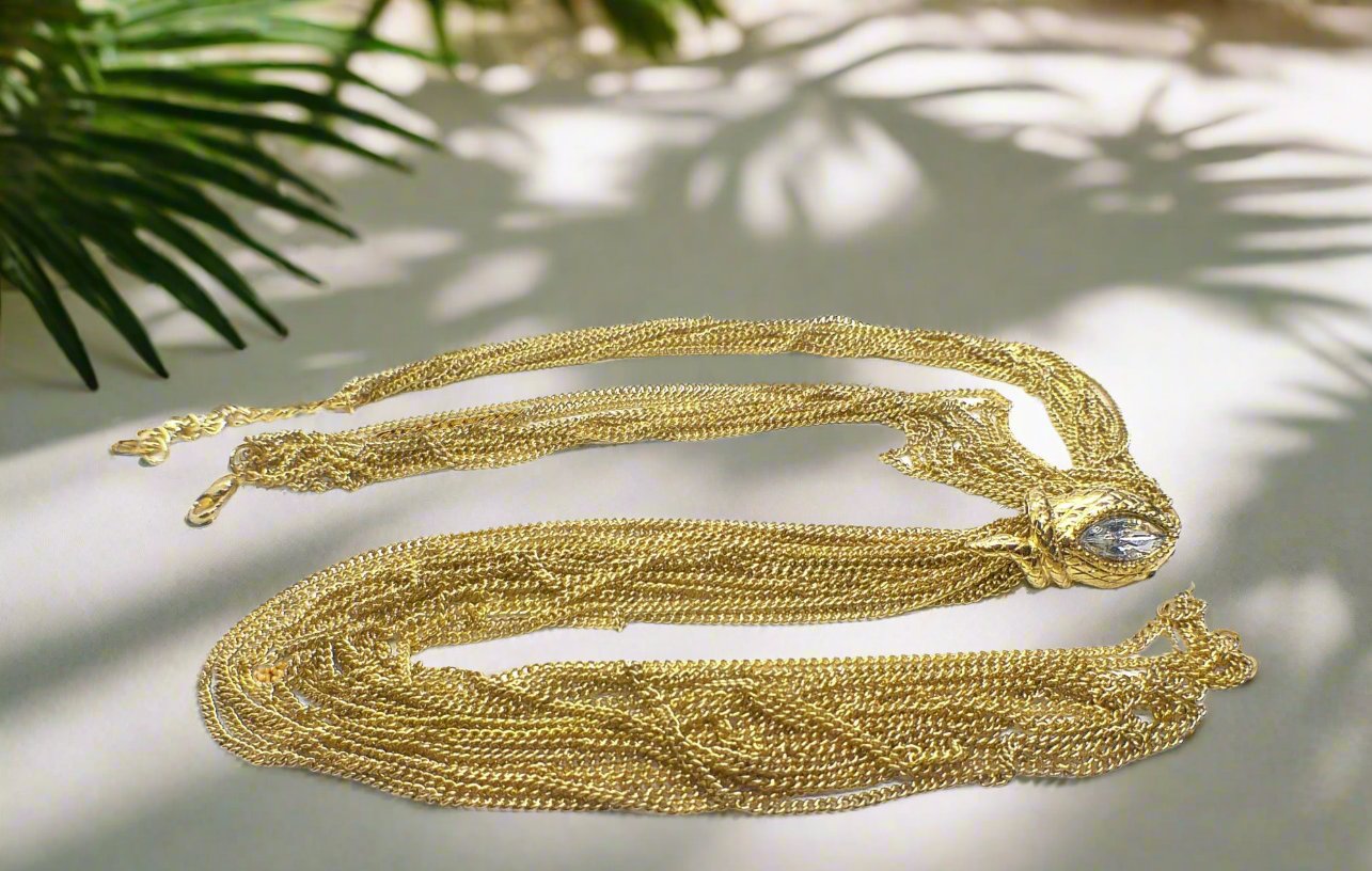 https://www.artistryjewelry.net/products/snake-head-necklace