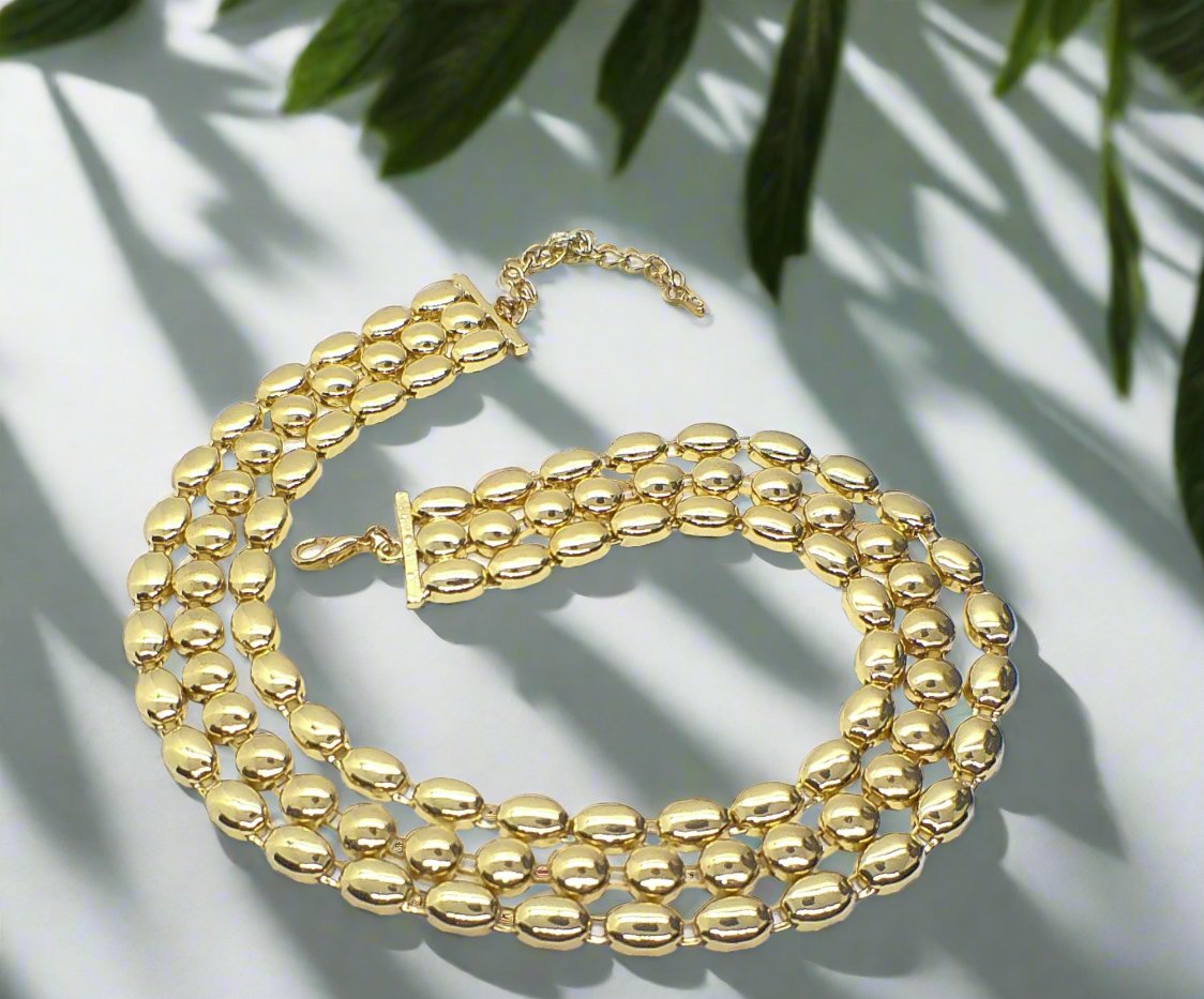 https://www.artistryjewelry.net/products/layered-curb-chain-necklace