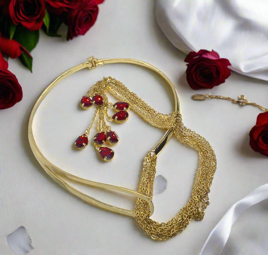 https://www.artistryjewelry.net/products/multi-chain-fringe-choker