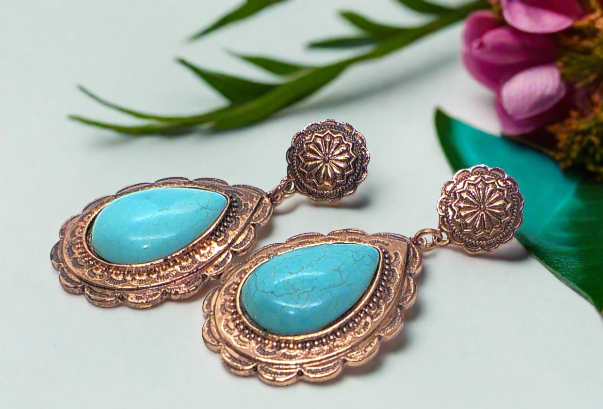 https://www.artistryjewelry.net/products/lovely-copper-tone-teardrop-earrings