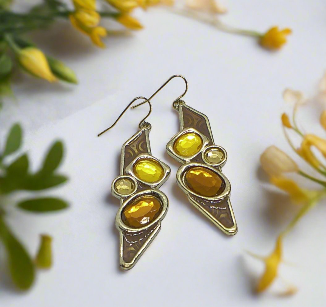 https://www.artistryjewelry.net/products/lovely-gold-dangle-earrings