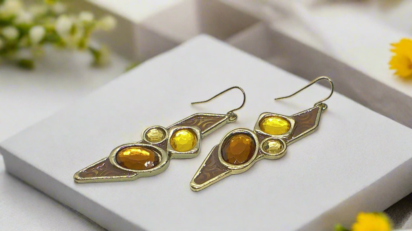 https://www.artistryjewelry.net/products/lovely-gold-dangle-earrings