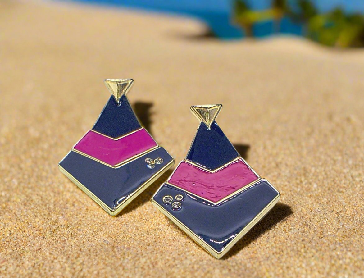https://www.artistryjewelry.net/products/fantastic-blue-and-pink-earrings