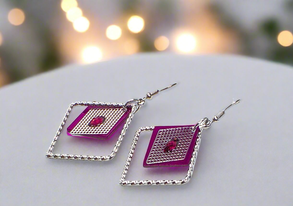 https://www.artistryjewelry.net/products/charming-triangle-earrings
