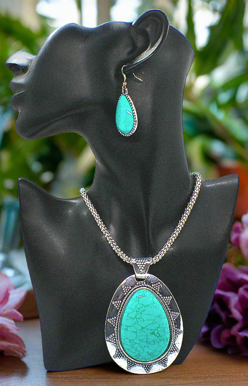 https://www.artistryjewelry.net/products/marvelous-teardrop-turquoise-necklace-set