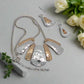 https://www.artistryjewelry.net/products/lovely-metal-fan-necklace-set