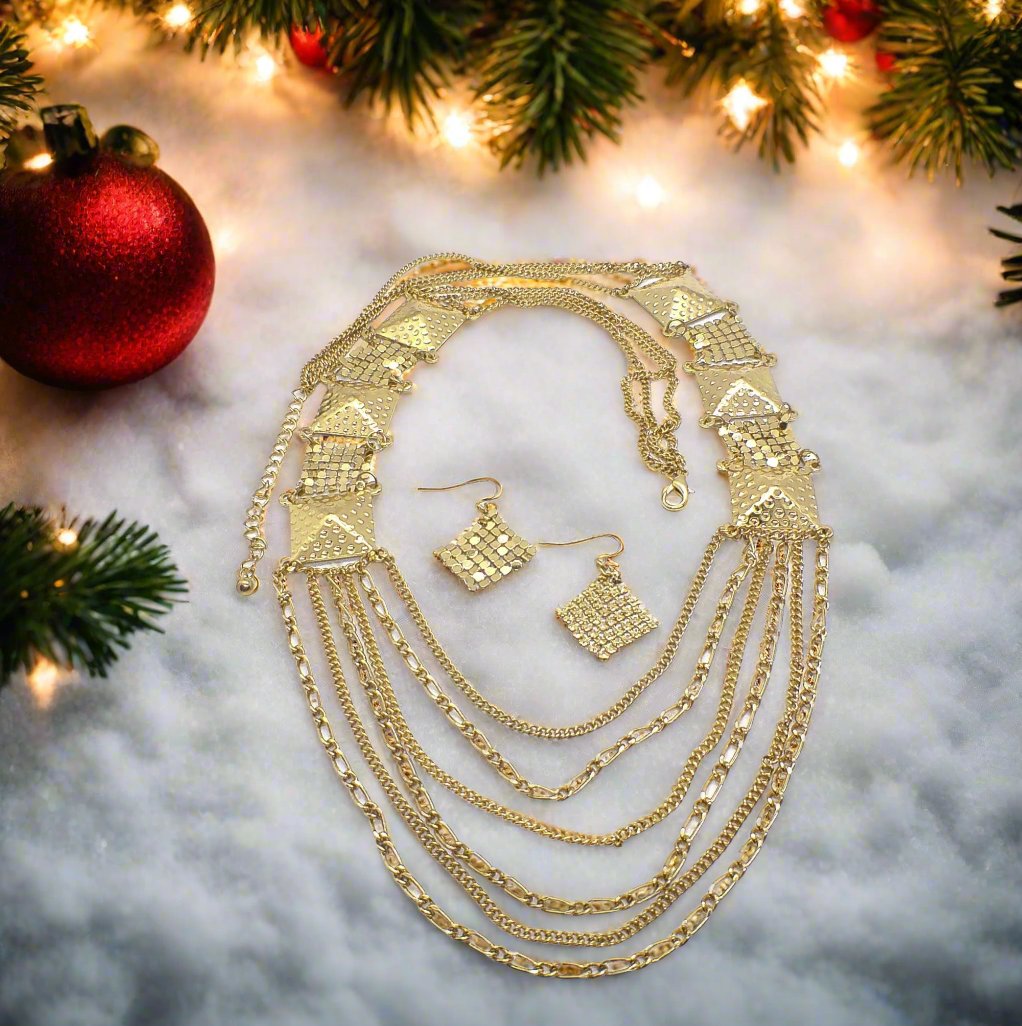 Golden Treasure Necklace Set