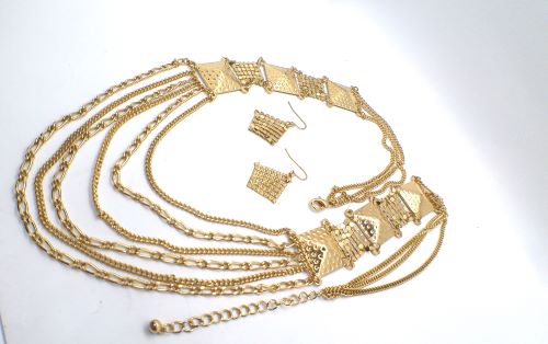 Golden Treasure Necklace Set