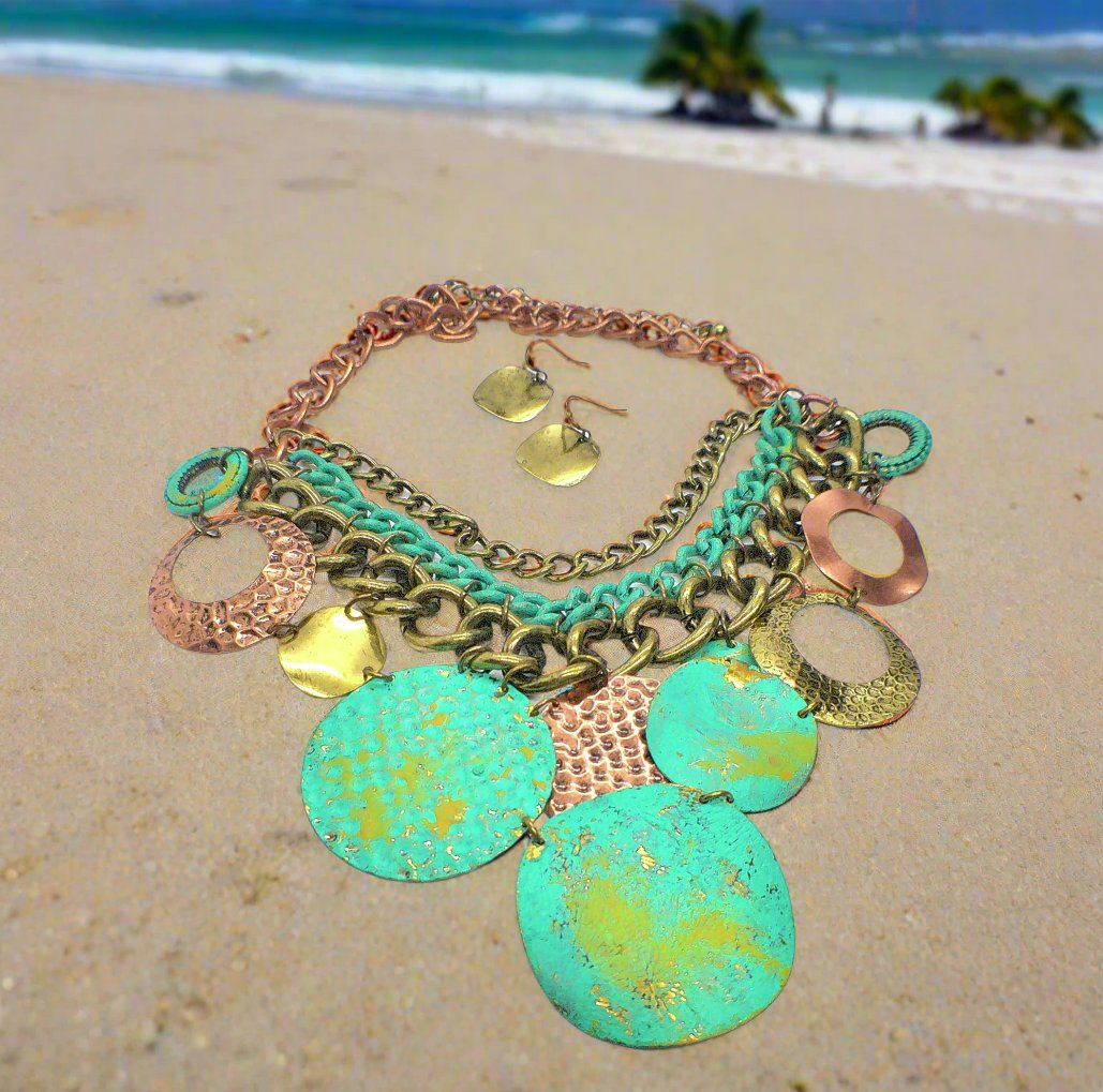https://www.artistryjewelry.net/products/green-patina-dangle-necklace-set