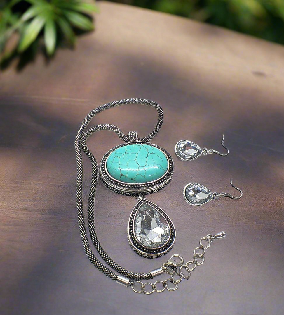 https://www.artistryjewelry.net/products/turquoise-and-rhinestone
