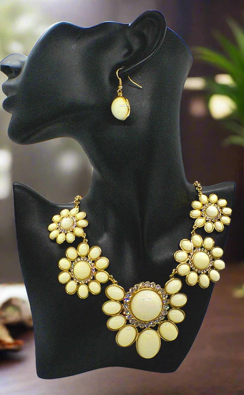 https://www.artistryjewelry.net/products/ivory-flowers-galore