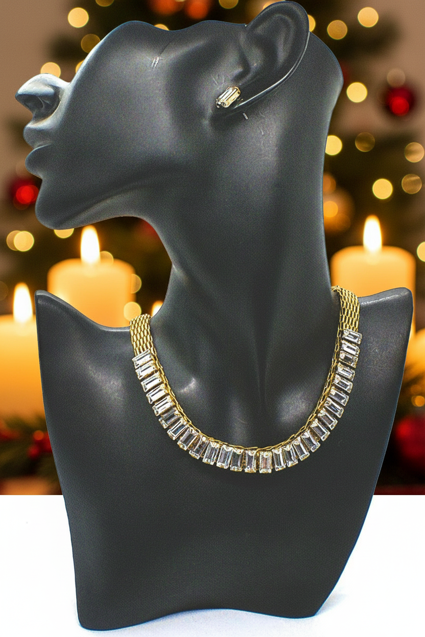 Lovely Rhinestones and Gold Necklace Set