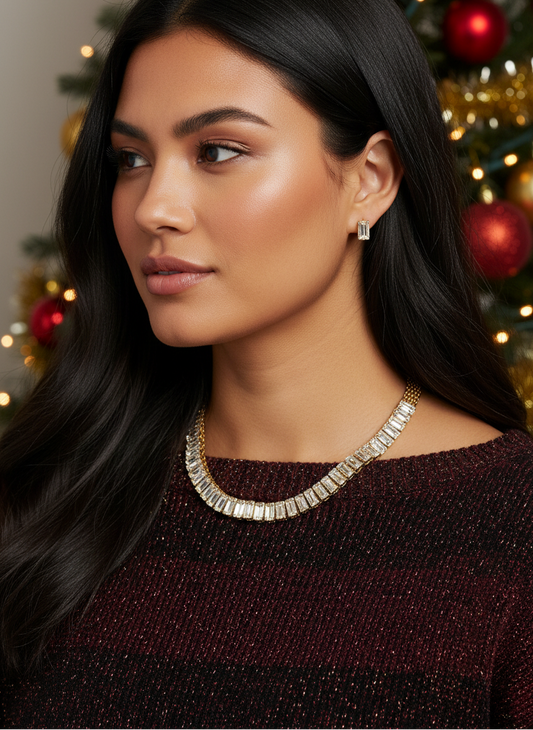 Lovely Rhinestones and Gold Necklace Set