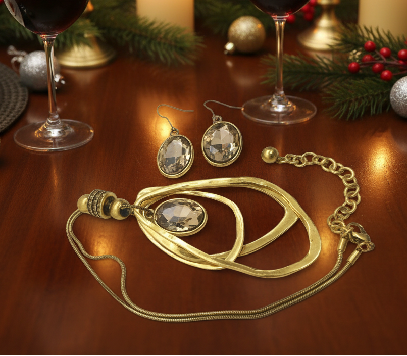 Rings of Beauty Necklace Set