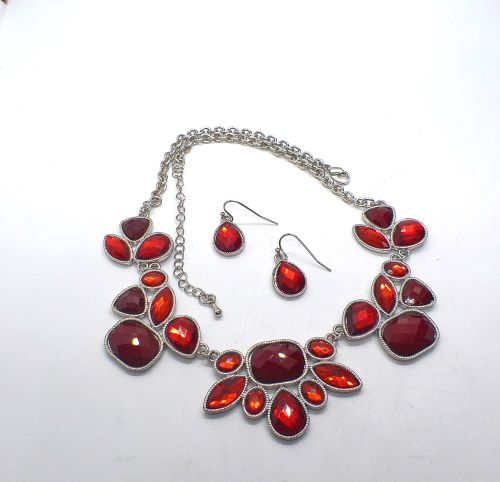Lovely Red and Silver Necklace Set