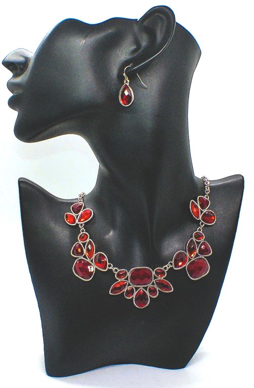 Lovely Red and Silver Necklace Set