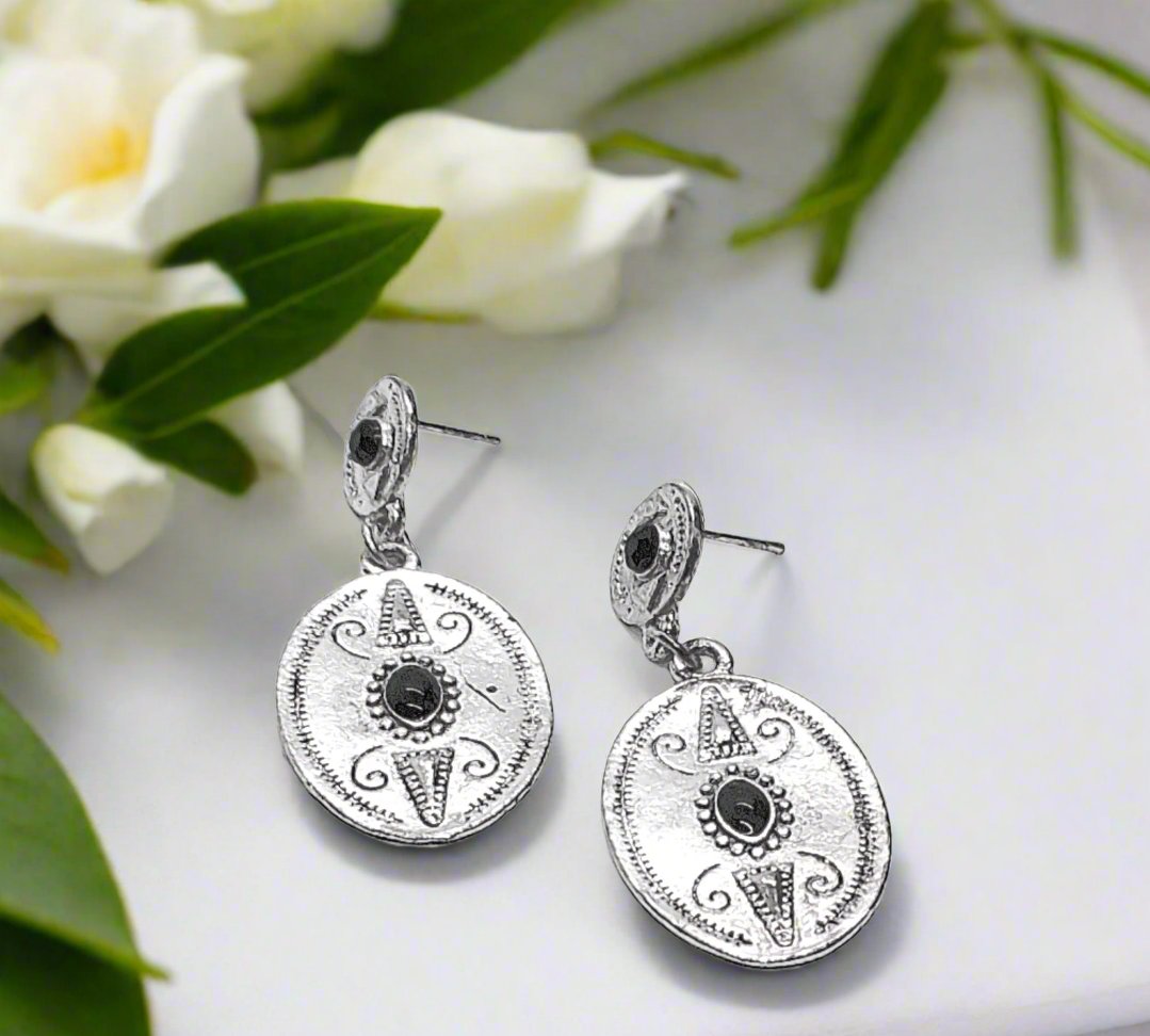 https://www.artistryjewelry.net/products/extra-special-fashion-earrings