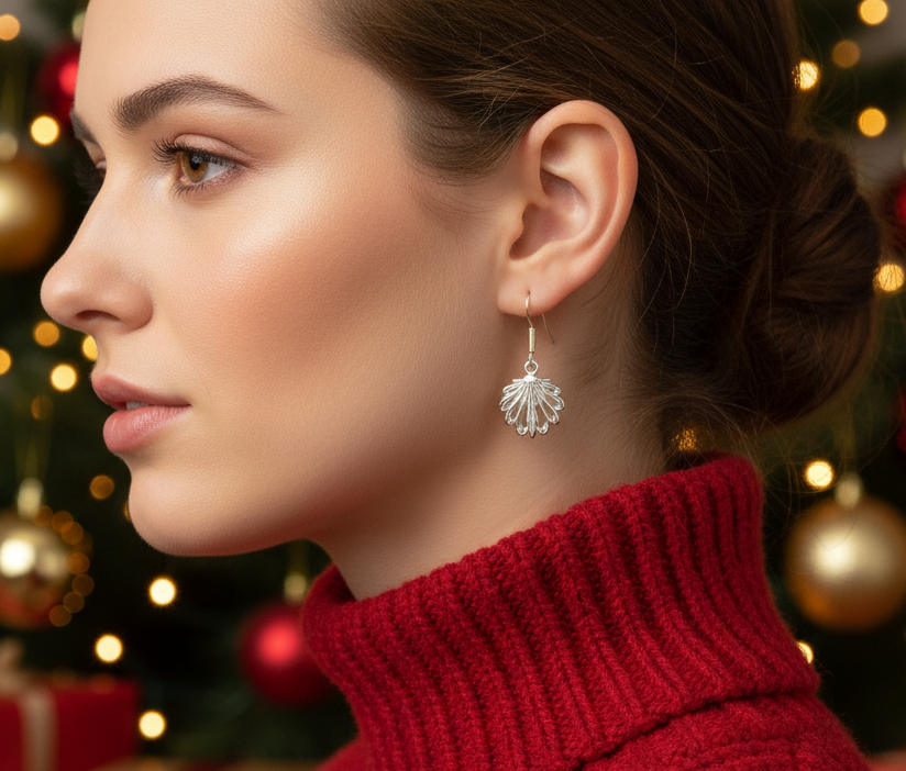 Attractrive Shell Drop Earrings