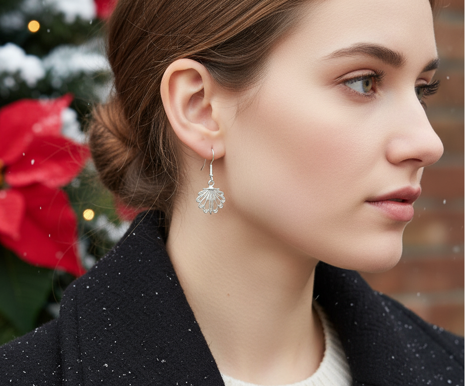 Attractrive Shell Drop Earrings