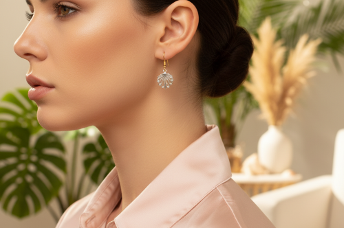 Attractrive Shell Drop Earrings