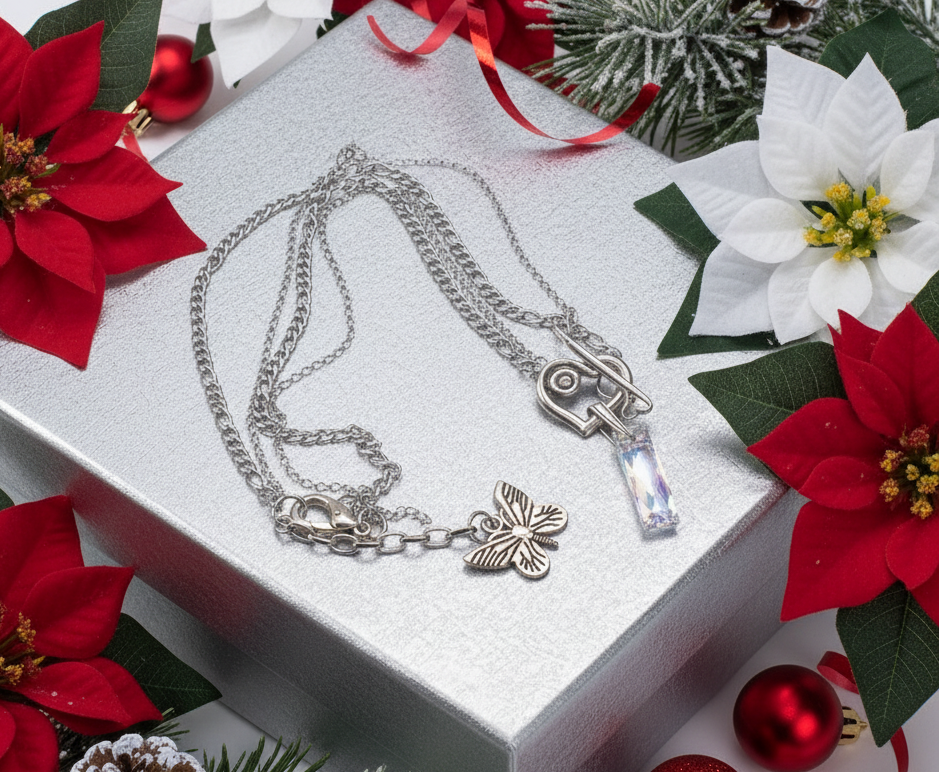 A Heart and Crystal for You Necklace