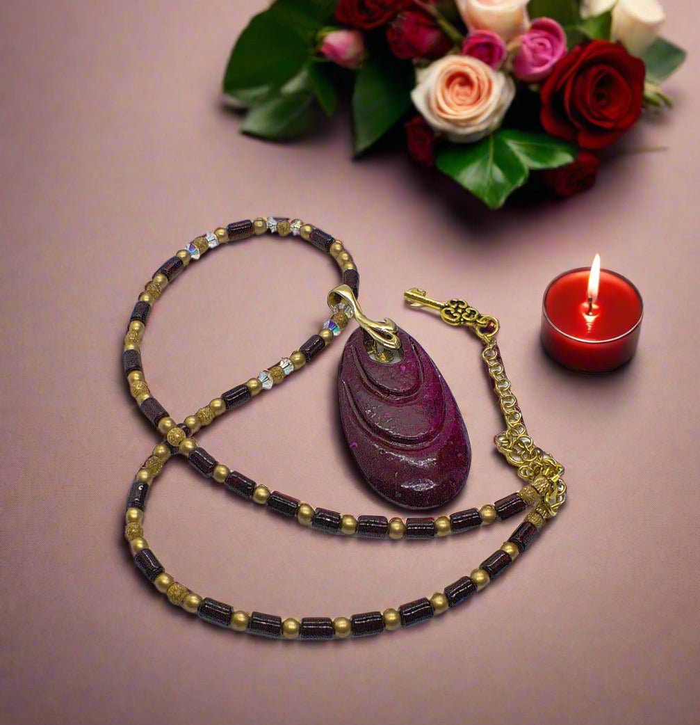 https://www.artistryjewelry.net/products/fossil-and-chain