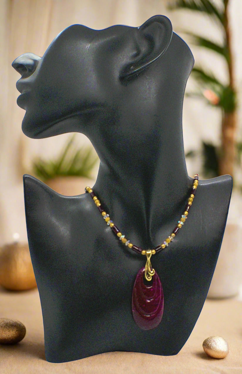 https://www.artistryjewelry.net/products/fossil-and-chain