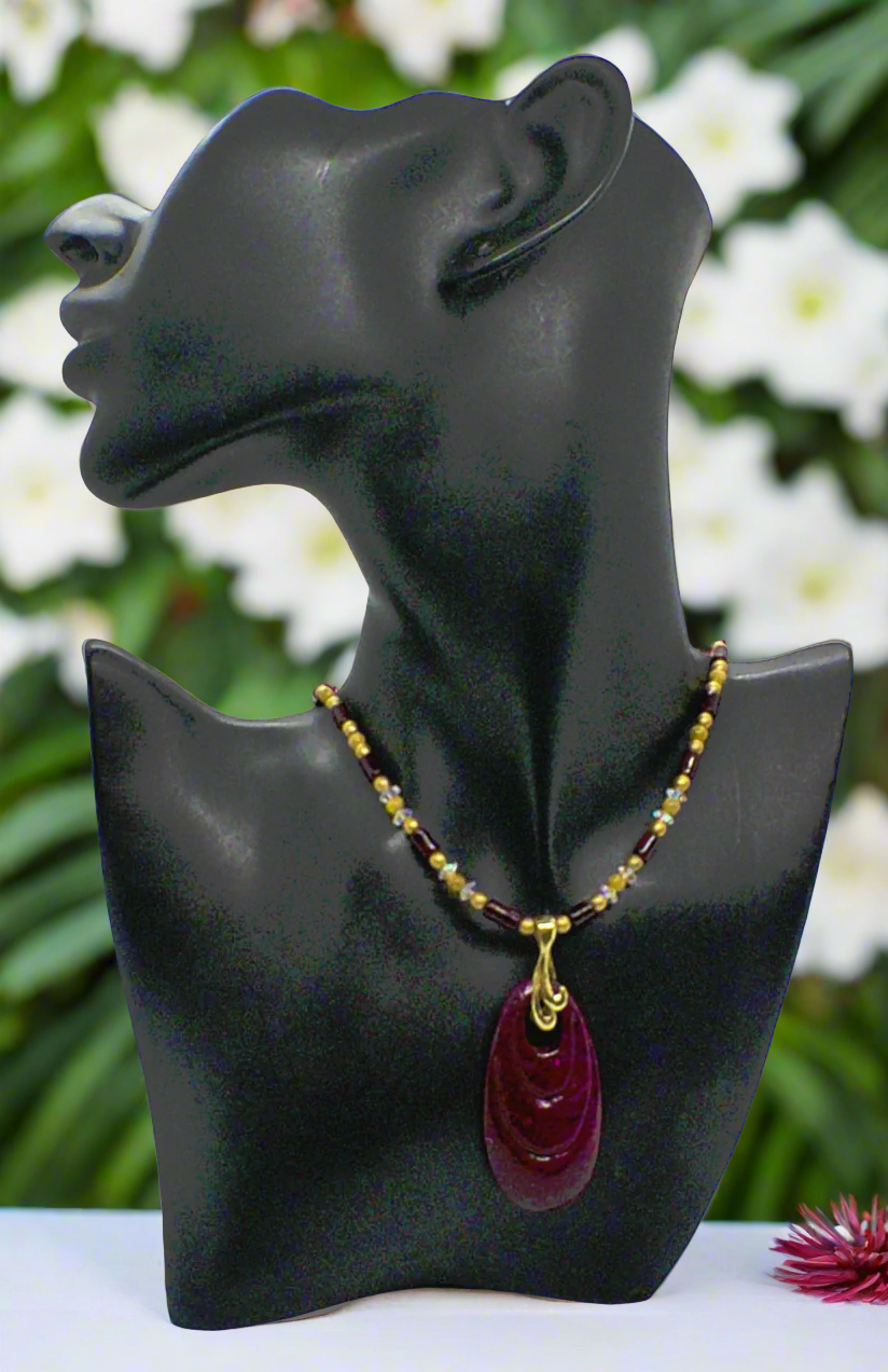 https://www.artistryjewelry.net/products/fossil-and-chain