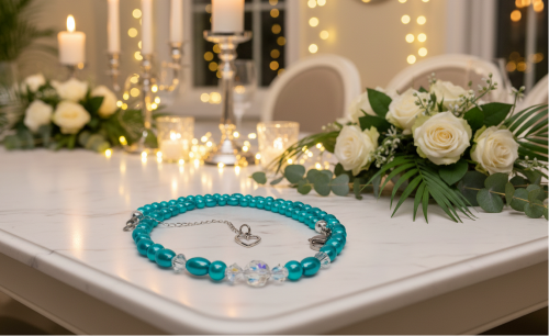 Gorgeous Turquoise, Crystal and Silver Necklace