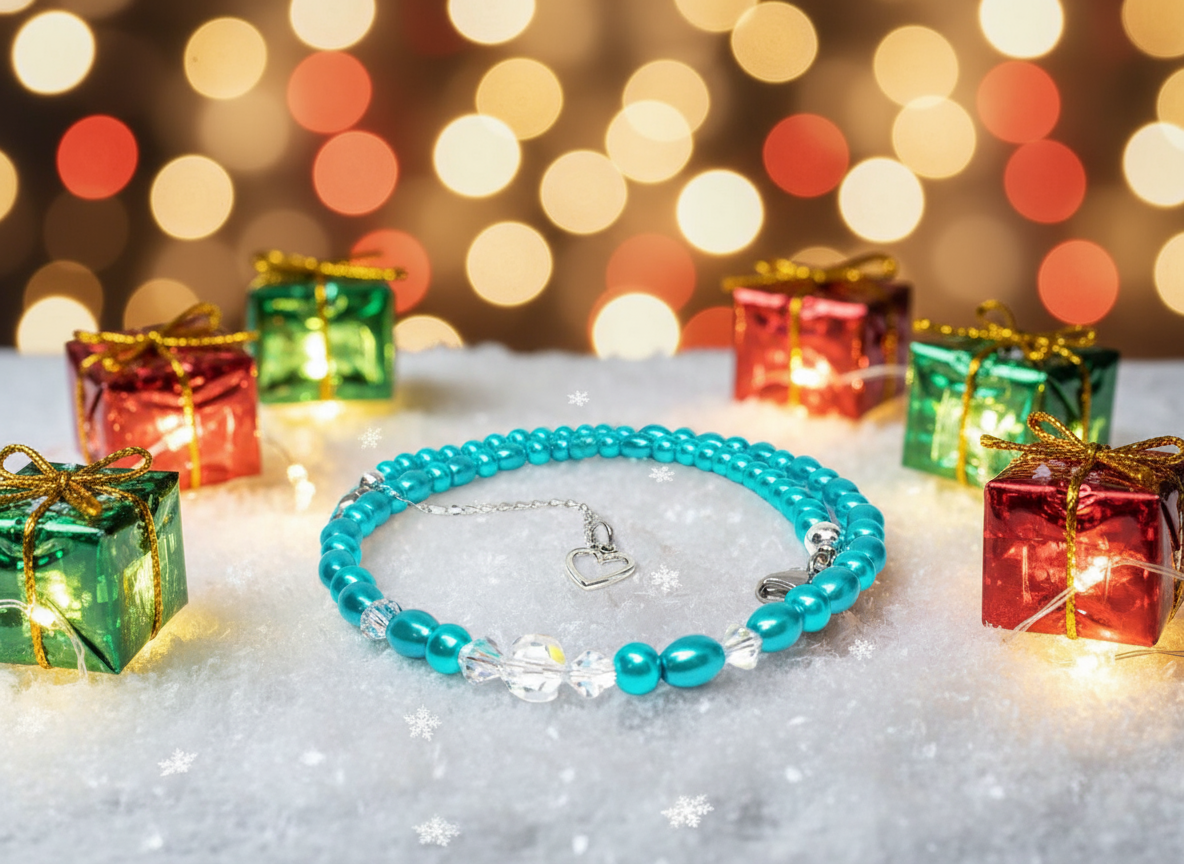 Gorgeous Turquoise, Crystal and Silver Necklace