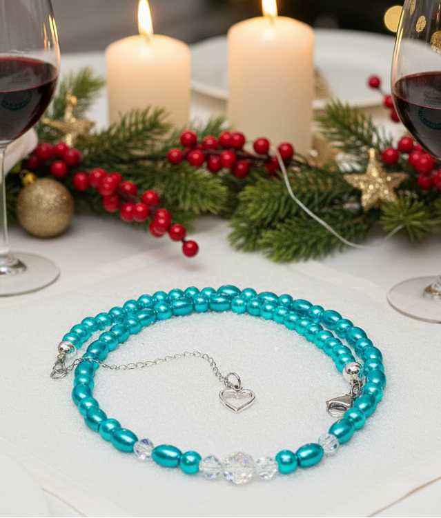 Gorgeous Turquoise, Crystal and Silver Necklace