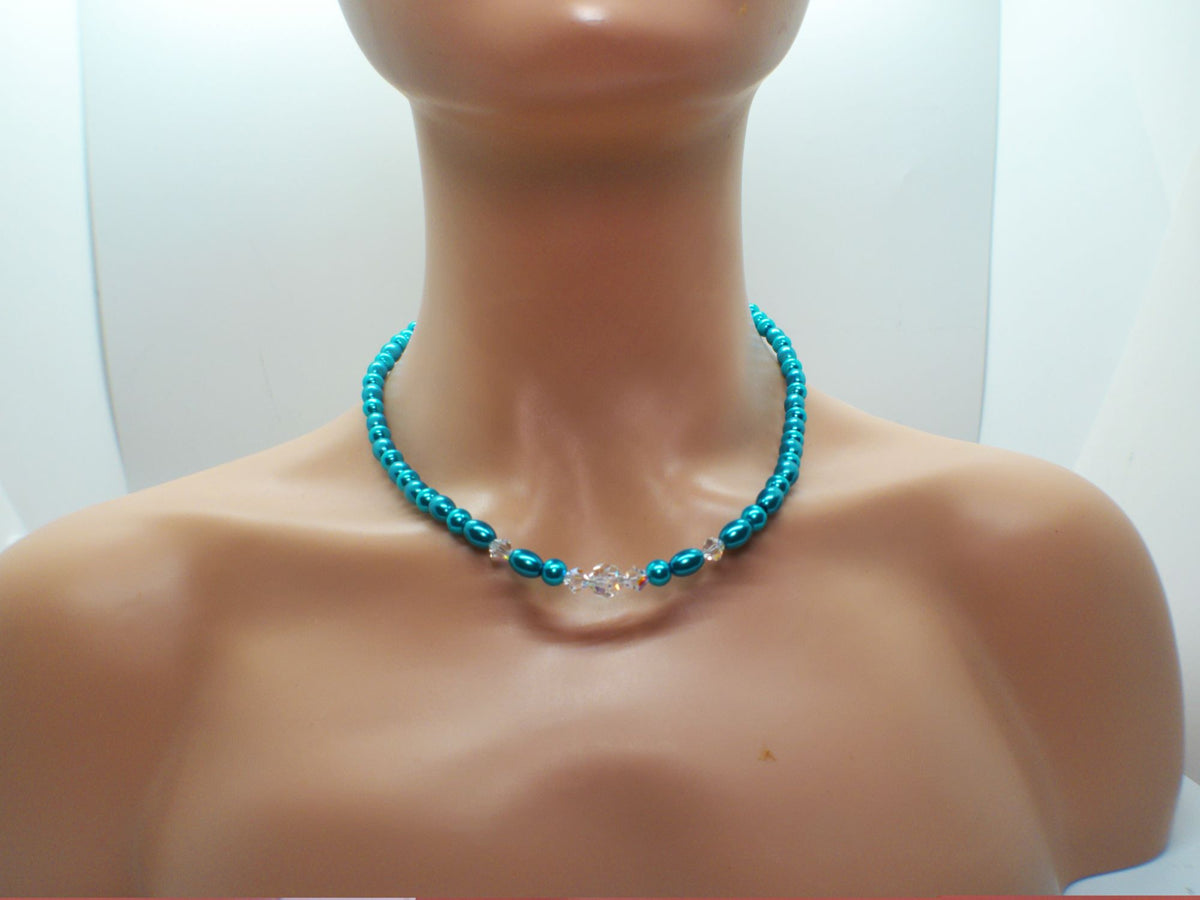 Gorgeous Turquoise, Crystal and Silver Necklace