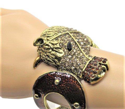 https://www.artistryjewelry.net/products/western-bangle