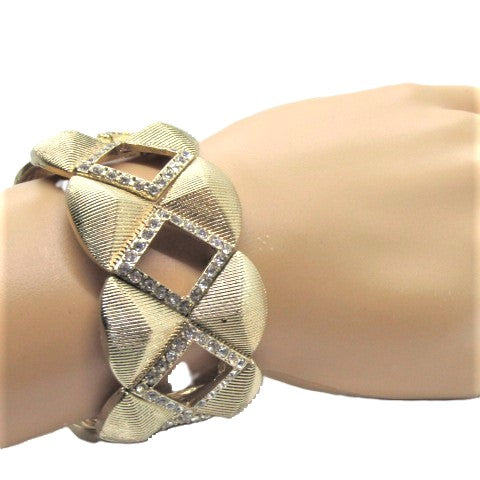 https://www.artistryjewelry.net/products/rhinestone-bracelet