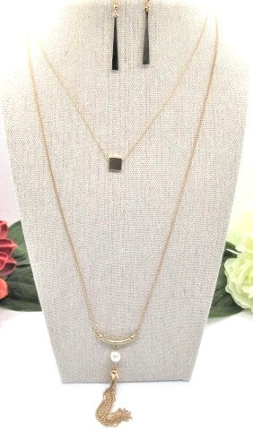 https://www.artistryjewelry.net/products/metal-tassel-drop-necklace-set