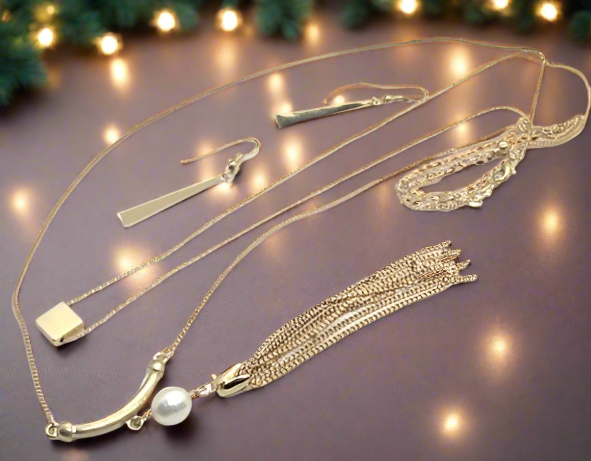 https://www.artistryjewelry.net/products/metal-tassel-drop-necklace-set