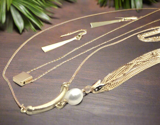 https://www.artistryjewelry.net/products/metal-tassel-drop-necklace-set